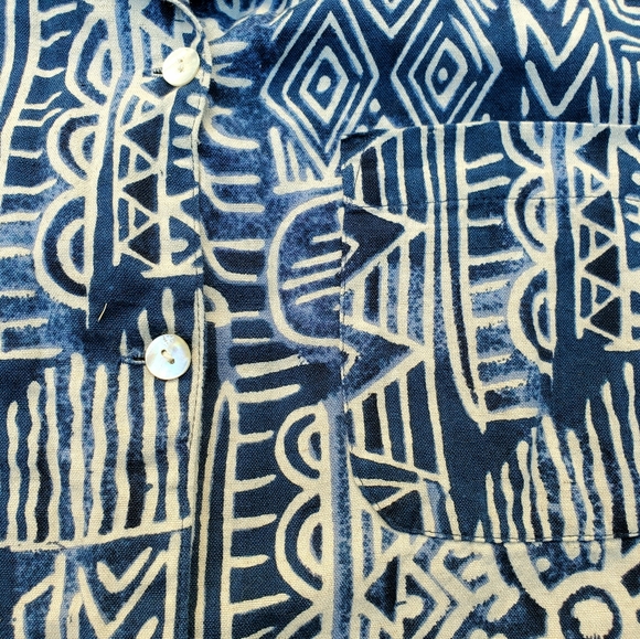 Early 90's printed button down shirt - Picture 6 of 7